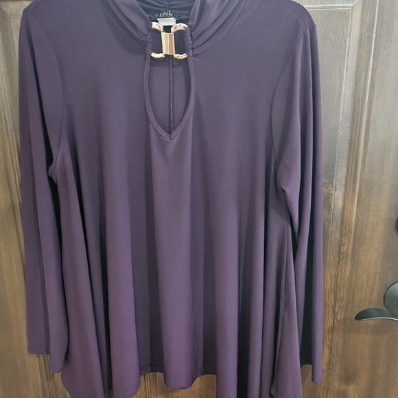 Elegant Purple Women's Top - Picture 4 of 7